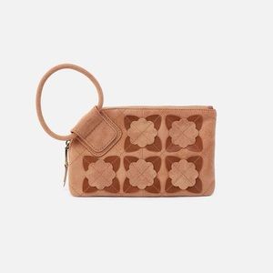 HOBO Fun retro wristlet